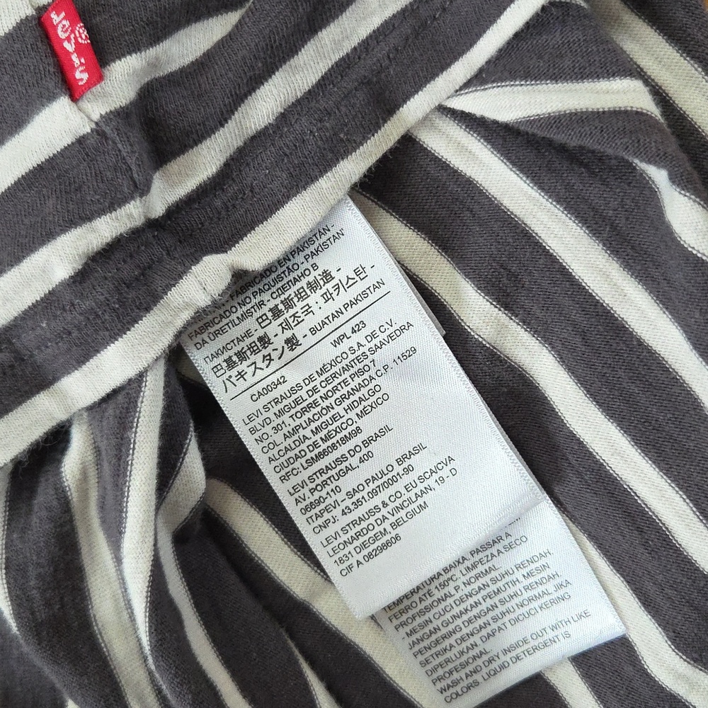 Levi's Gray & White Striped Cotton Tshirt - Picture 4 of 7